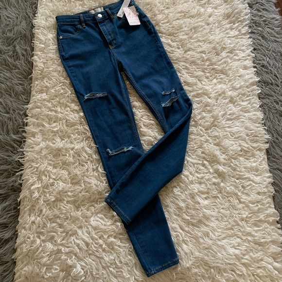 💐HP🌹NWT Free People destroyed denim legging, size 27. - Picture 5 of 5